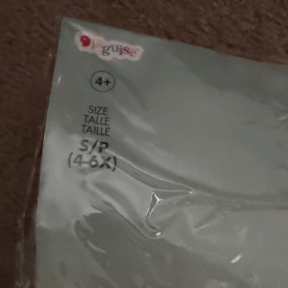 Disney Moana Adventure Outfit with Red and Cream - Picture 3 of 3